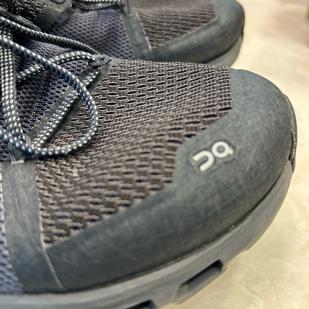 On Cloudstratus running shoes in black, Lace up, Women’s Sz 9 - Picture 3 of 11